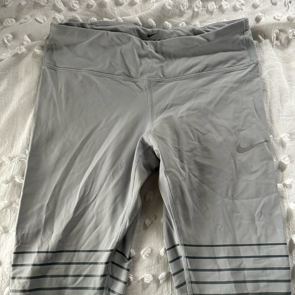Nike Power Epic Lux Flash Striped Running Leggings